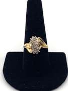 Nice 10kt Yellow Gold Diamond Cluster Ring