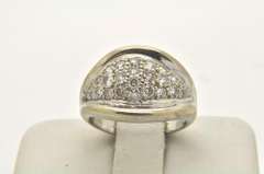 LADIES 18 KT WHITE GOLD DIAMOND RING