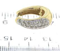 Elegant 14kt YG Round Cut Diamond Pave Levian Hoop Earrings