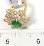 Groovy Emerald & Diamond Flower Ring in 18KT Yellow Gold