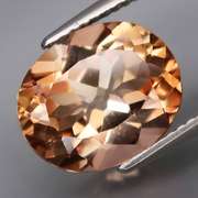 Captivating 5.63ct champagne Topaz