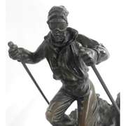 Hot Cast Sport Trophy Young Man Playing Ski Bronze Museum Quality Artwork figure