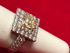 LADIES 14K WHITE GOLD DIAMOND RING