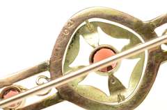 9K Yellow Gold Victorian Three Stone Garnet Statement Pin/Brooch