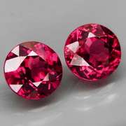 Ravishing 3.30ct rich pinkish violet Rhodolite Garnet set