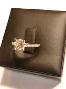 18k white gold engagement ring with 1.52 carat diamonds
