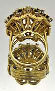 LADIES 18 KT DIAMOND AND SAPPHIRES PYRAMIDE RING.