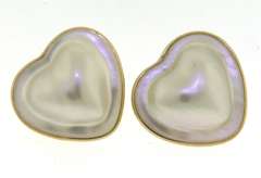 Beautiful Heart Shaped Mabe Pearl Stud Earrings in Yellow Gold