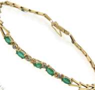 Handsome Emerald and Diamond Yellow Gold Bracelet