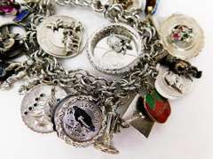Fabulous Vintage Sterling Charm Bracelet & 25 Charms