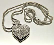 LADIES 14K WHITE GOLD DIAMOND HEART PENDANT NECKLACE