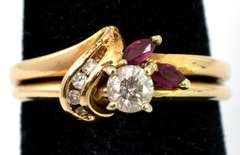 Gorgeous Ruby & Diamond Ring in 14KT Yellow Gold