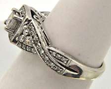 LADIES 14KT WHITE GOLD DIAMOND RING