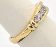14KT GOLD & DIAMOND BAND