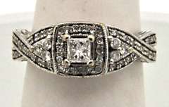 LADIES 14KT WHITE GOLD DIAMOND RING