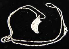 14kt Gold Feather Design Diamond Necklace