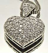 LADIES 14K WHITE GOLD DIAMOND HEART PENDANT NECKLACE
