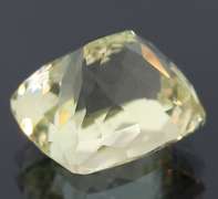 Remarkable 18.70ct high fire platinum blonde Kunzite
