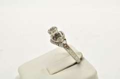 LADIES 14 KT WHITE GOLD DIAMOND RING