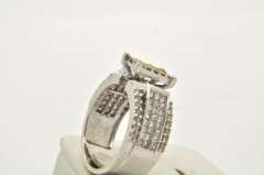 LADIES WHITE AND YELLOW DIAMOND RING