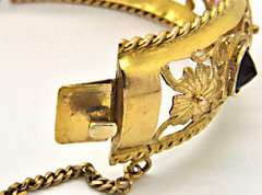 LADIES 14 KT YELLOW GOLD BANGLE BRACELET
