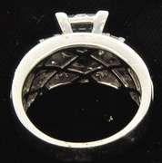 LADIES BLUE & WHITE DIAMOND RING.
