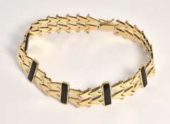 Stylish Black Onyx Gold Bracelet