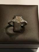 Ladies 18k white gold and diamond engagement ring. 1.55 carat in total weight