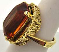 LADIES 14 KT YELLOW GOLD RING WITH CITRINE.