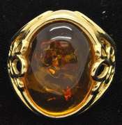 STUNNING AMBER SET IN 14KT YELLOW GOLD