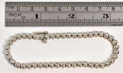 Flashy White Gold Diamond Tennis Bracelet