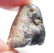 Uncut 16.71ct untreated bi-color Sapphire