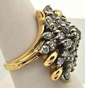 LADIES 14K GOLD AND DIAMOND CLUSTER RING