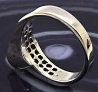 LADIES 14 KT WHITE GOLD DIAMOND ENGAGEMENT RING.