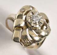 Cute White Gold Diamond Ring