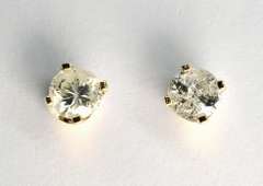 Always Popular 1/2 Ct. T. W. Diamond Studs