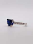 Gorgeous 14kt Gold Heart Shaped Blue Sapphire & Diamond Ring