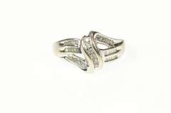 10K White Gold 0.25 Ctw Diamond Classic Wavy Statement Ring
