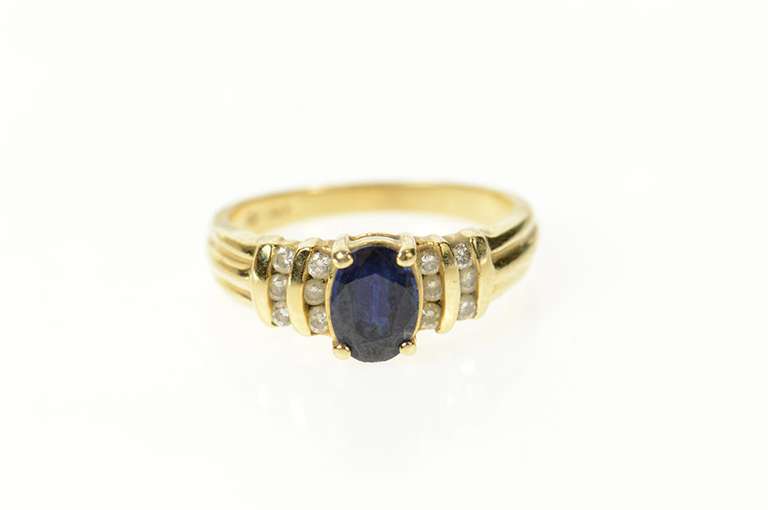 14K Yellow Gold Oval Sapphire Diamond Accent Classic Ring