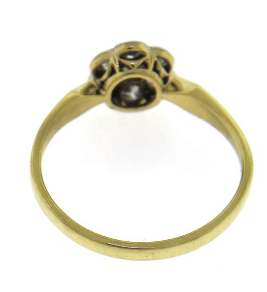 Stunning Yellow Gold Flower Style Diamond Ring