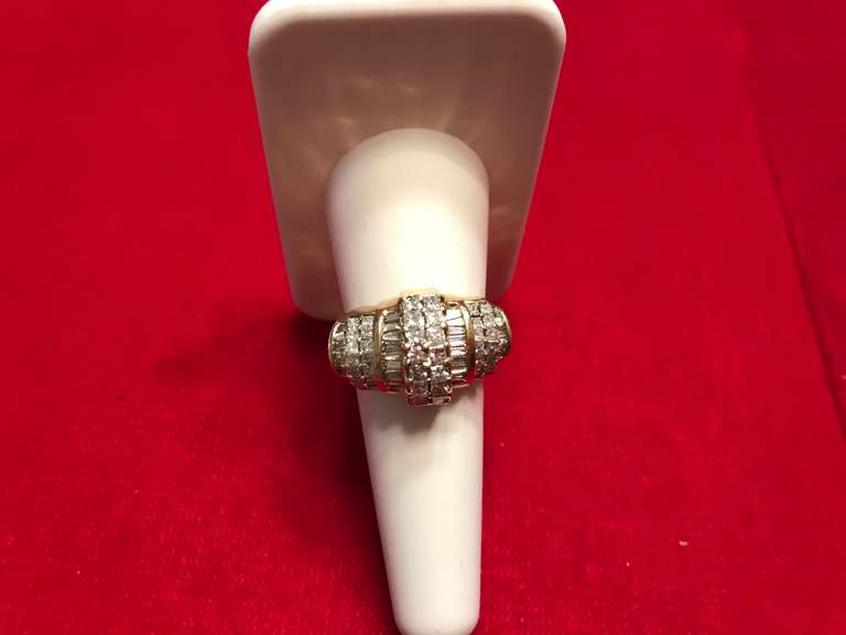 LADIES 14K DIAMOND RING / BAND