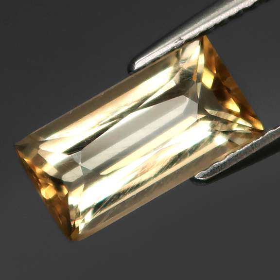 Bright 1.95ct unheated Heliodor Beryl