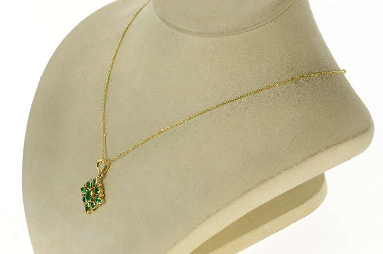 18K Yellow Gold 1.24 Ctw Natural Emerald Diamond Cluster Pendant