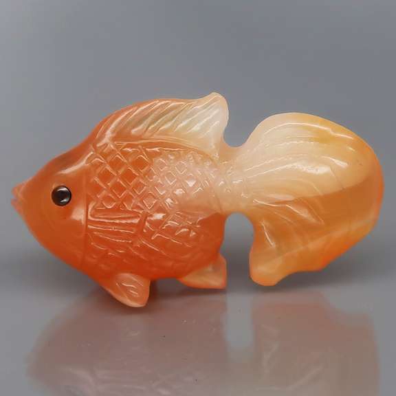 Adorable 26.46ct Agate and Sapphire fish carving