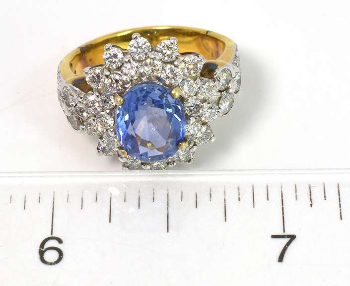 Marvelous 2.85CT Sapphire & 2.08CTW Diamond Ring in 9KT Yellow Gold