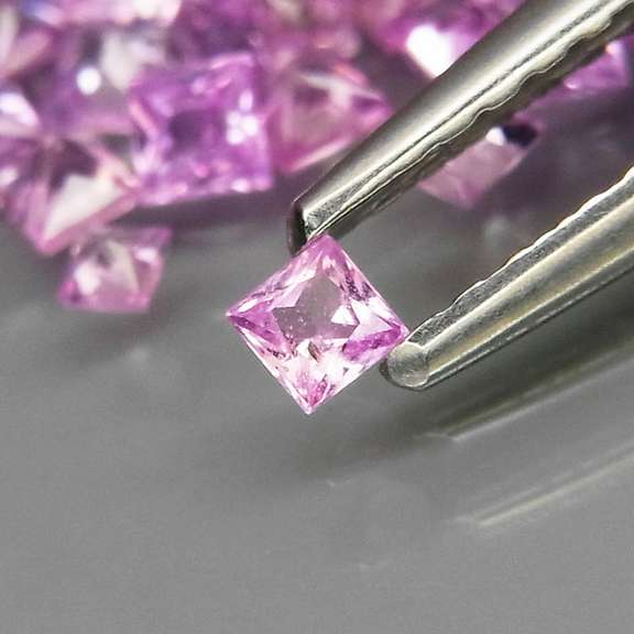 Rare HEATED ONLY 2.70ct pink Sapphire set