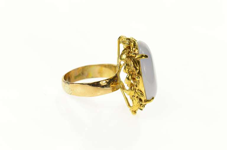 14K Yellow Gold Oval Lavender Agate Cabochon Leaf Trim Ring