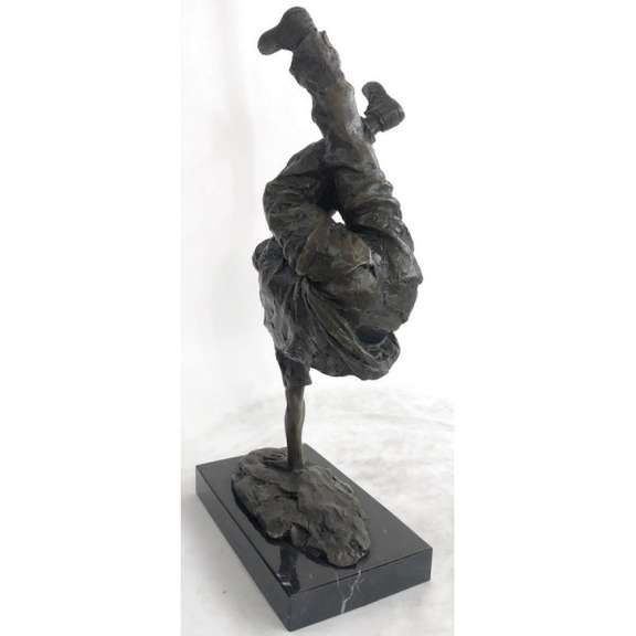 The Hip Hop Boy Dancing Bronze Statue