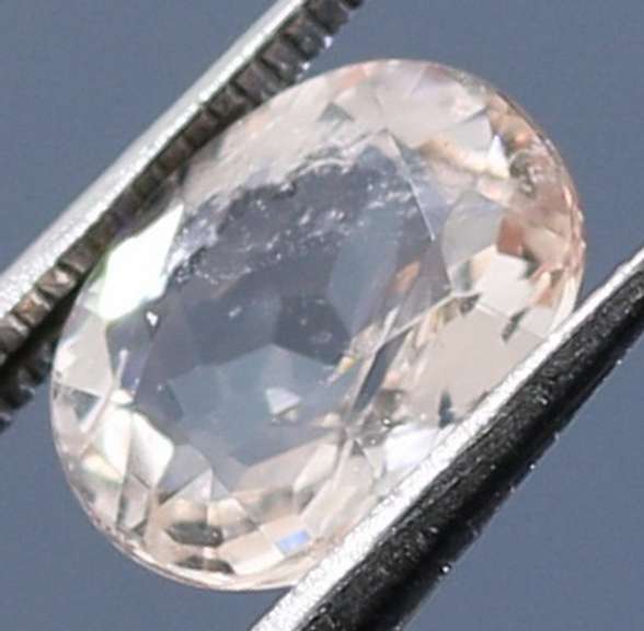 Elegant 1.38ct UNTREATED platinum pink Morganite