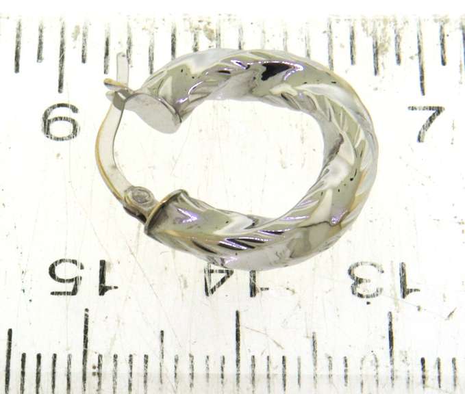 Nice 18kt Twisted Hoop Earrings